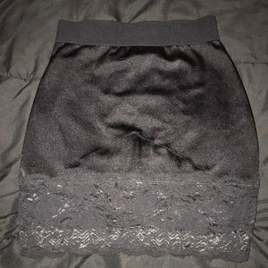 Vanity Fair skirt slip black size M